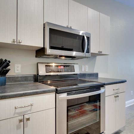 Dog-Friendly Pensacola Duplex About 7 Mi To Downtown Apartment Ngoại thất bức ảnh