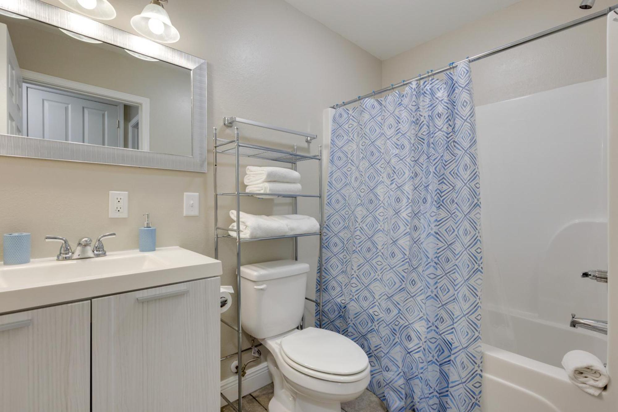 Dog-Friendly Pensacola Duplex About 7 Mi To Downtown Apartment Ngoại thất bức ảnh
